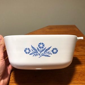 1.5 Quart Corning Ware Dish (P-1.5-B)